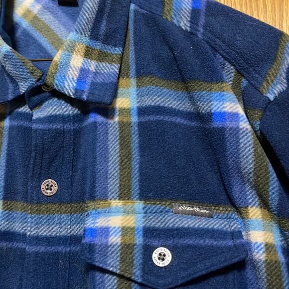 Eddie Bauer blue plaid heavy soft flannel shirt/jacket (shacket). Large - Picture 4 of 7